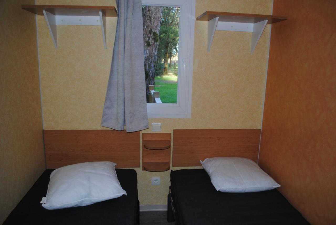 La Boissiere-de-Montaigu Mobil Home Camping 3*** Piscine Chauffee מראה חיצוני תמונה
