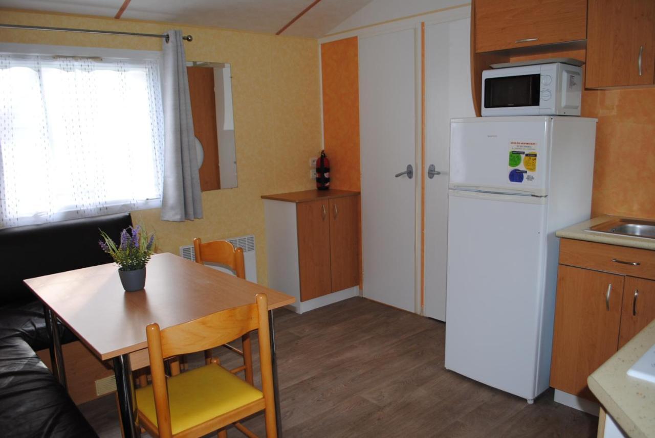 La Boissiere-de-Montaigu Mobil Home Camping 3*** Piscine Chauffee מראה חיצוני תמונה